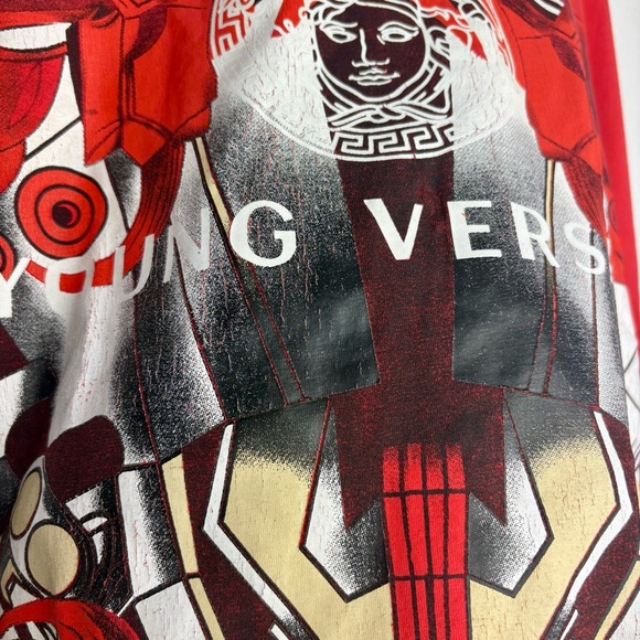 Young VERSACE Boy’s Size 10 Years Red Long Sleeve Tee Shirt Graphic Designer - Picture 4 of 7